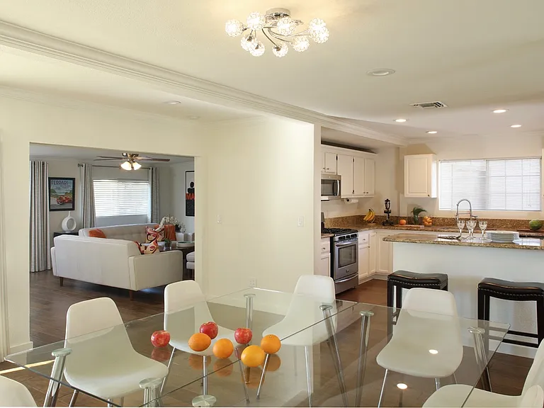 5640 Wish Ave — Photo 16