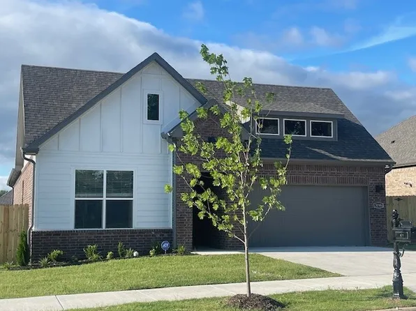 3167 E Coolridge St, Fayetteville, AR 72701