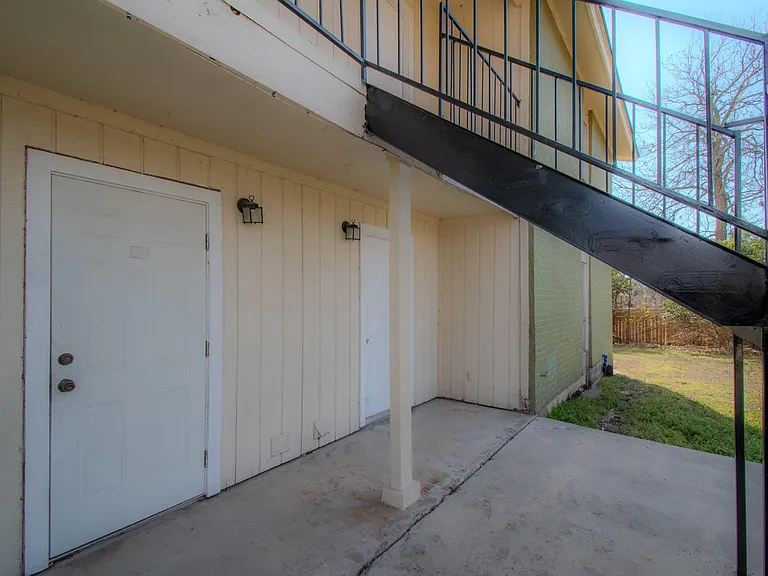 100 Uhland Rd #2 — Photo 20