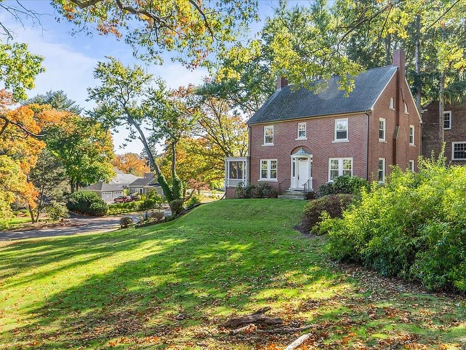 2 Edgewood Blvd, Cranston, RI 02905 | Zillow