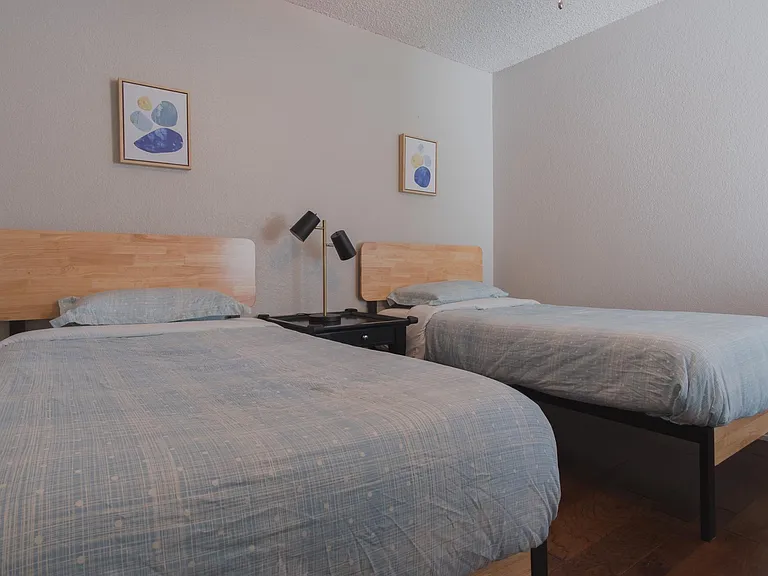 2424 Park Crest Ct — Photo 14