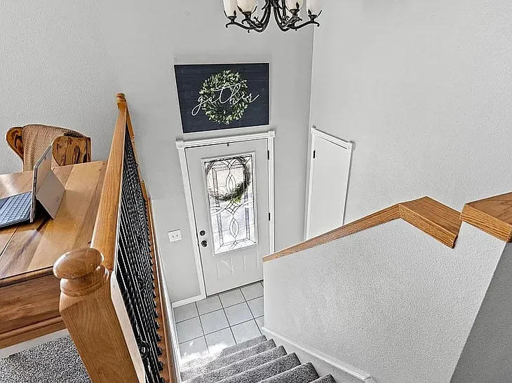 4 bed, 1632 sqft, $2,125 — Photo 2