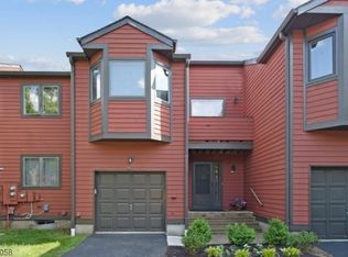 605 Clark Cir #605, Flemington, NJ 08822