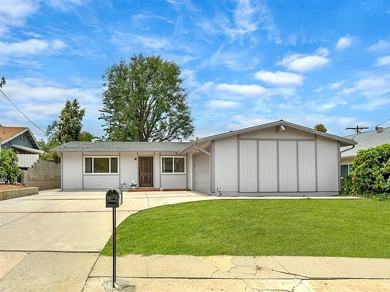 7006 Helmsdale Rd — Photo 41