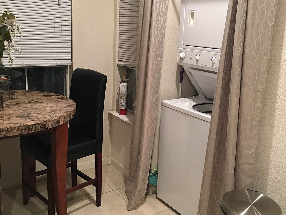 1st image of 860 N Orange Ave APT 276