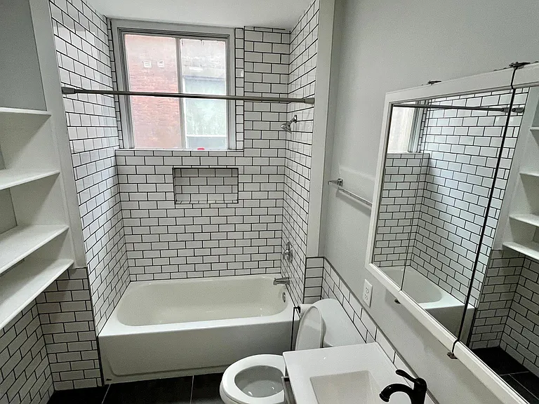 37 Maiden Ln — Photo 12