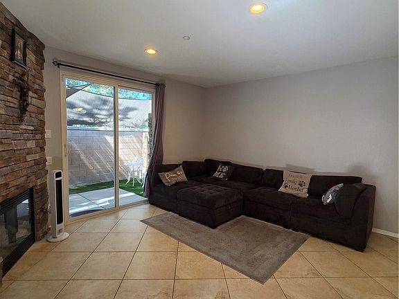 3rd image of 8692 9th St Unit 3