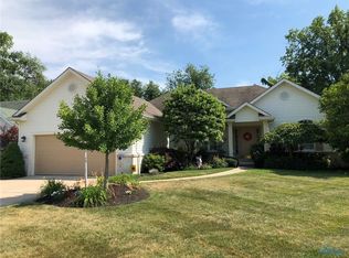 8379 Water Park Dr, Holland, OH 43528