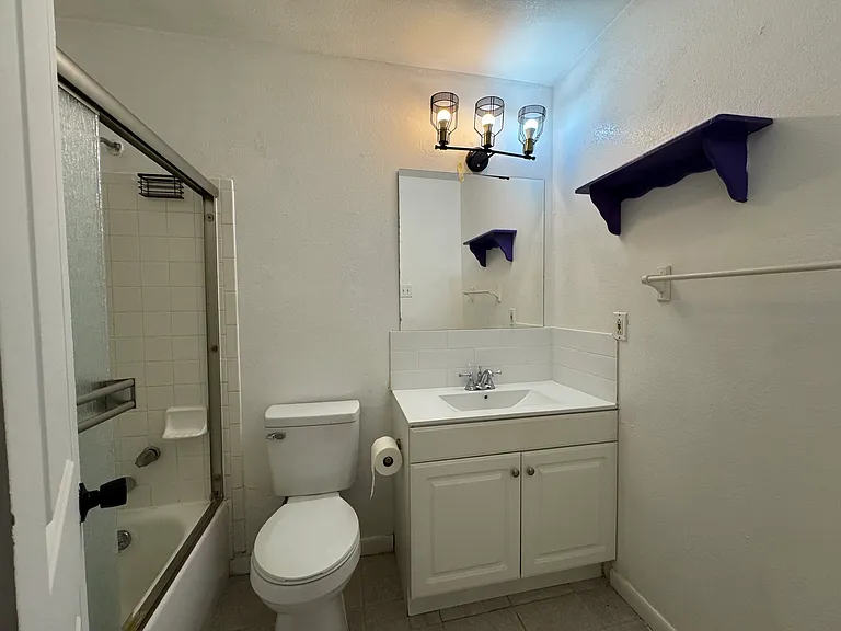 1225 S Oneida St — Photo 15