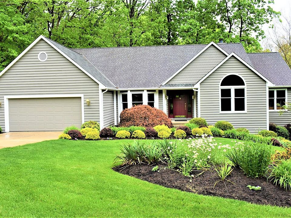 1st image of 5861 Woodbridge Ln