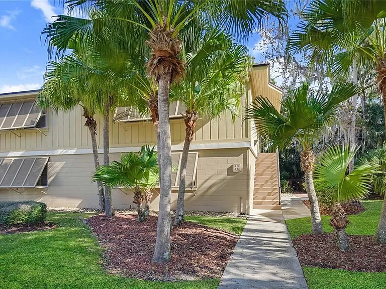 120 Hibiscus Woods Ct #4B — Photo 1