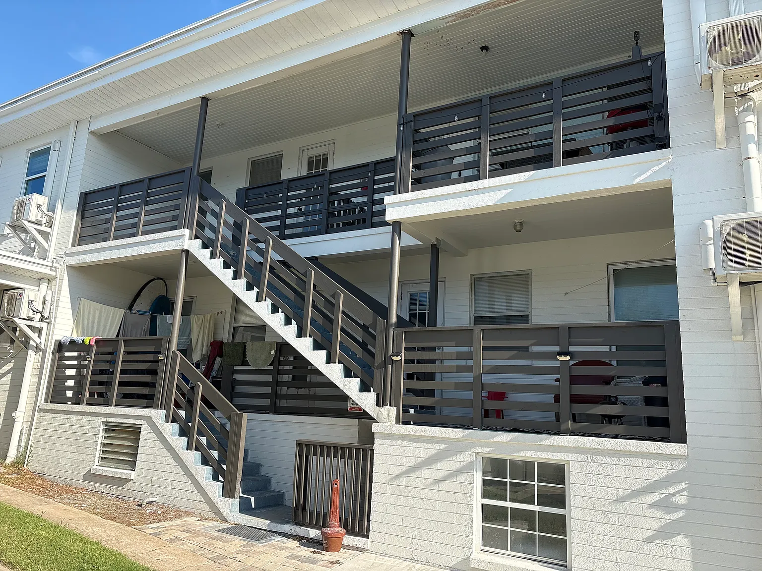 2 bed, $1,800 — Photo 2