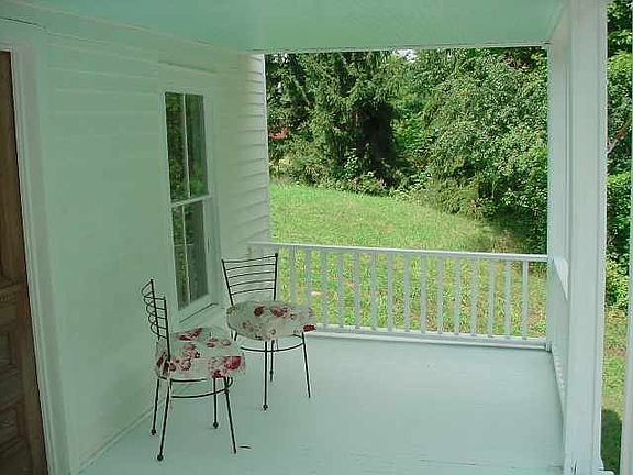 4th image of 315 MAPLE Avenue