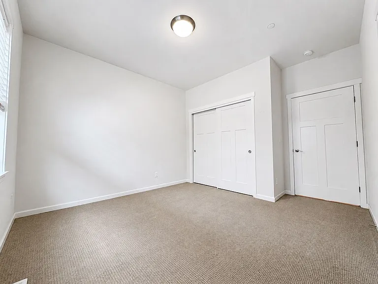 2206 Park View St NE — Photo 14