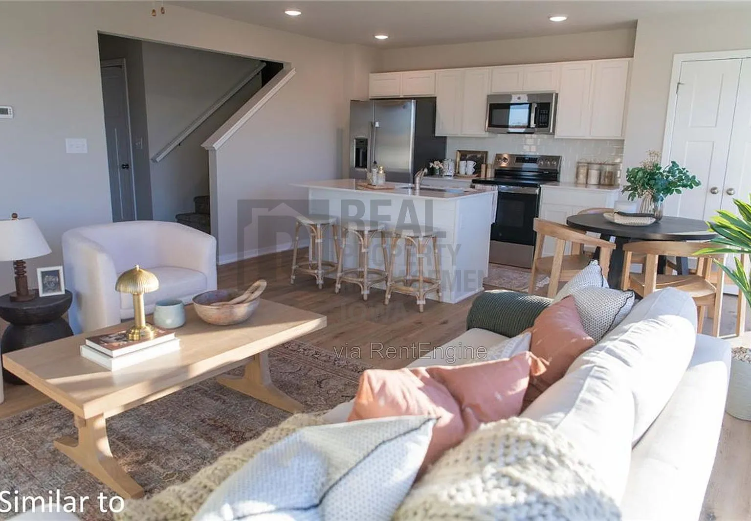 3 bed, 2.5 bath, 1405 sqft, $1,795 — Photo 3