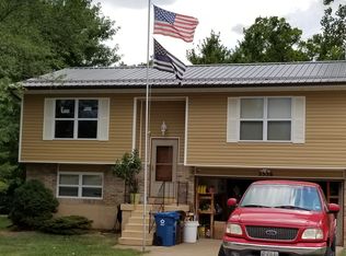 2538 Lombard Ln, Imperial, MO 63052
