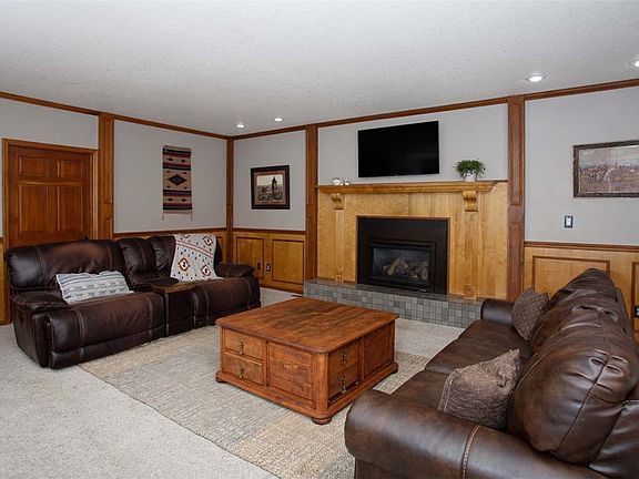 3rd image of 4448 Pine Cove Rd
