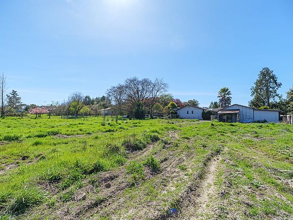 4th image of 5211 Volkerts Road