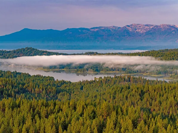 1 Warm Lake Rd, Cascade, ID 83611