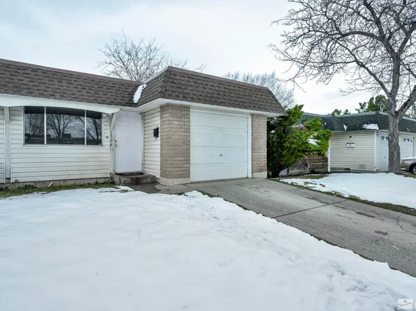 1530 Gault Way, Sparks, NV 89431