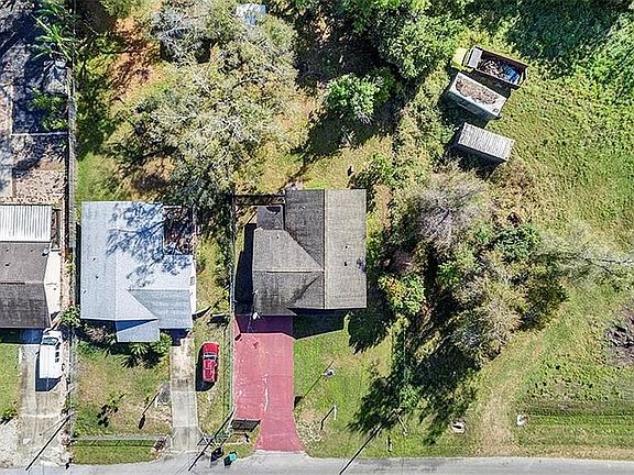 5th image of 145 Illinois Ave