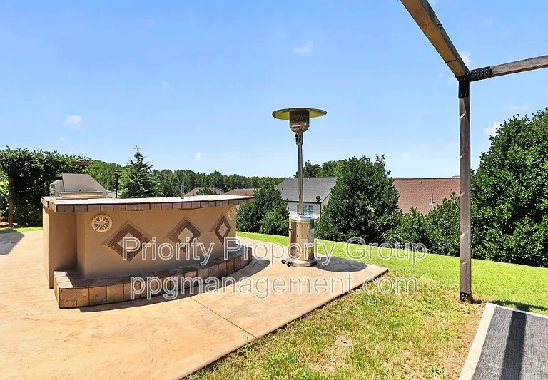 16436 Palisades Commons Dr — Photo 40