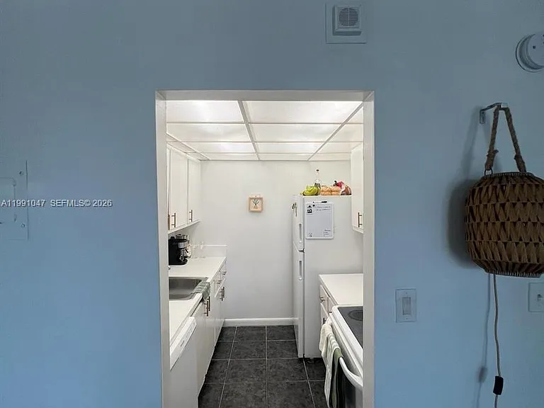 2350 NE 135th St #208 — Photo 3