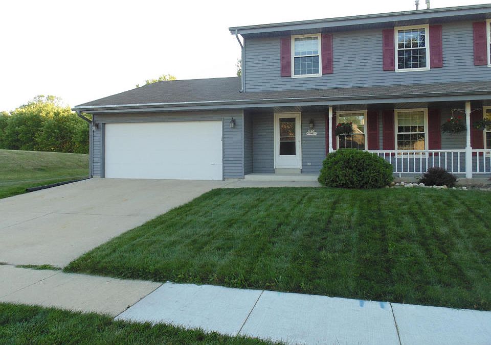 1st image of W213N16671 Glen Brooke Dr