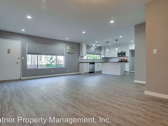 4th image of 120 S Belmont St APT 1