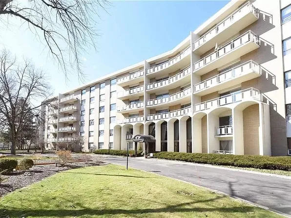 3400 Wooster Rd APT 615, Rocky River, OH 44116