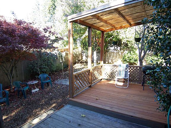 5th image of 1147 SE 53rd Ct