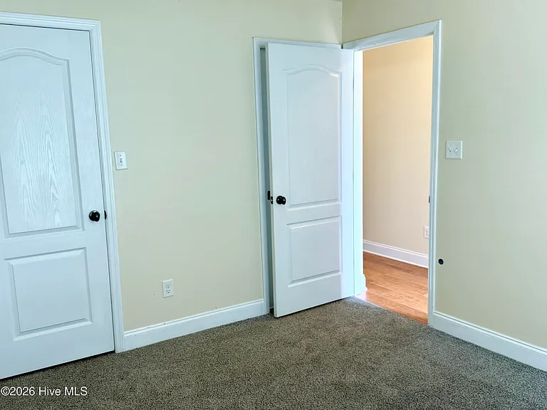 843 Bryan Cir — Photo 16