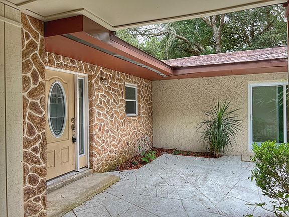 4th image of 9490 NW 114th St