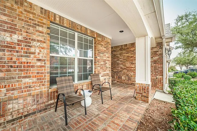 4 bed, 3.5 bath, 2971 sqft, $3,700 — Photo 2