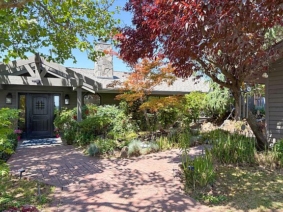 2nd image of 5858 Butler Rd