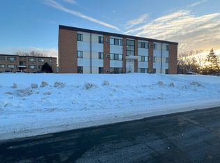 101 Charles St NE #5, Minneapolis, MN 55432