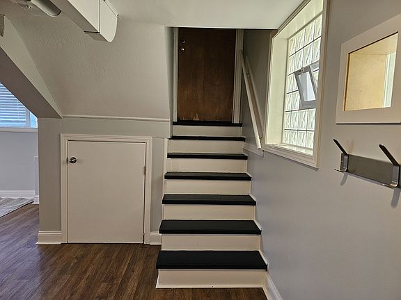 4th image of 3658 N Christiana Ave #G