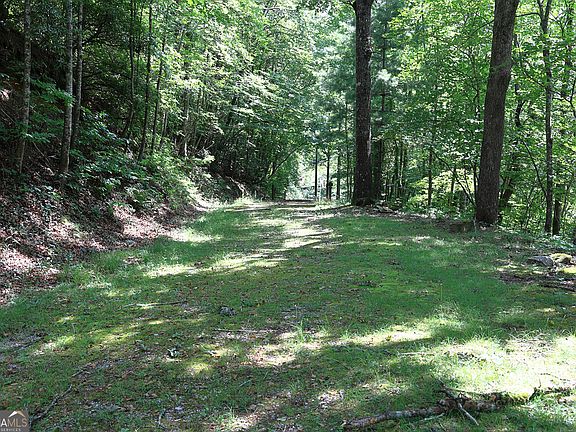 2nd image of 29 Cool Spring Ln