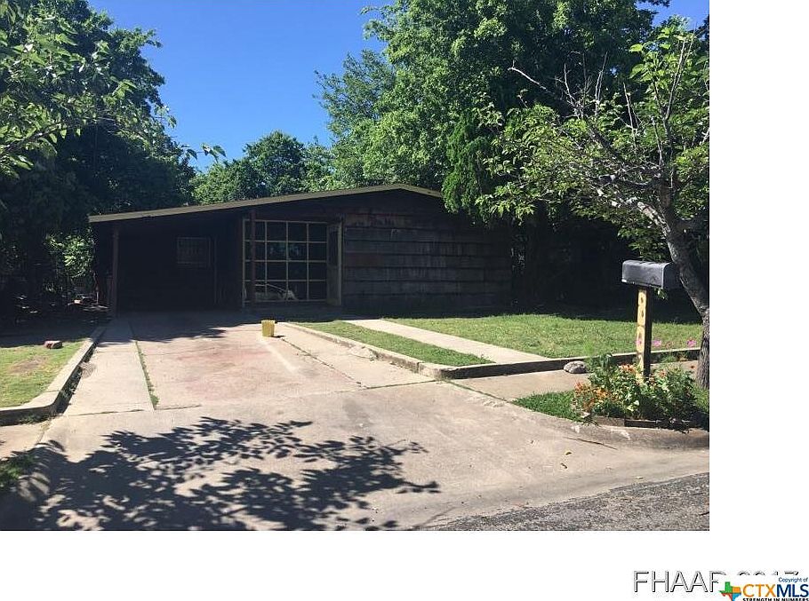 1st image of 804 Sutton Dr