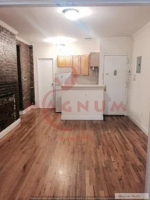 Rented by Magnum Realty Holdings, LLC | media 37