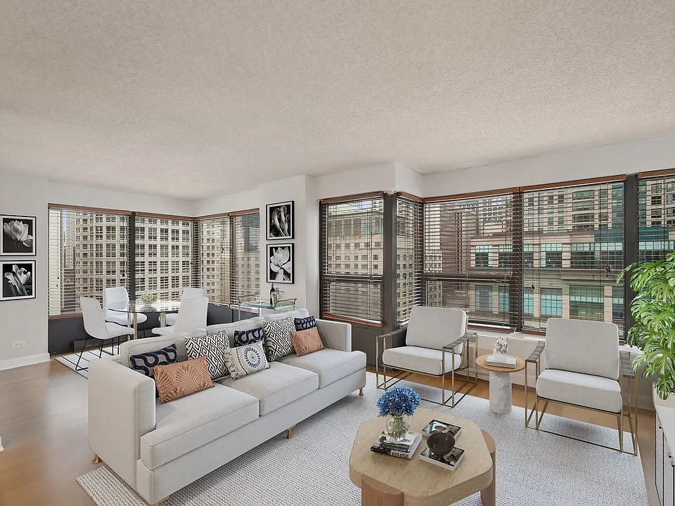 30 E Huron St #2400