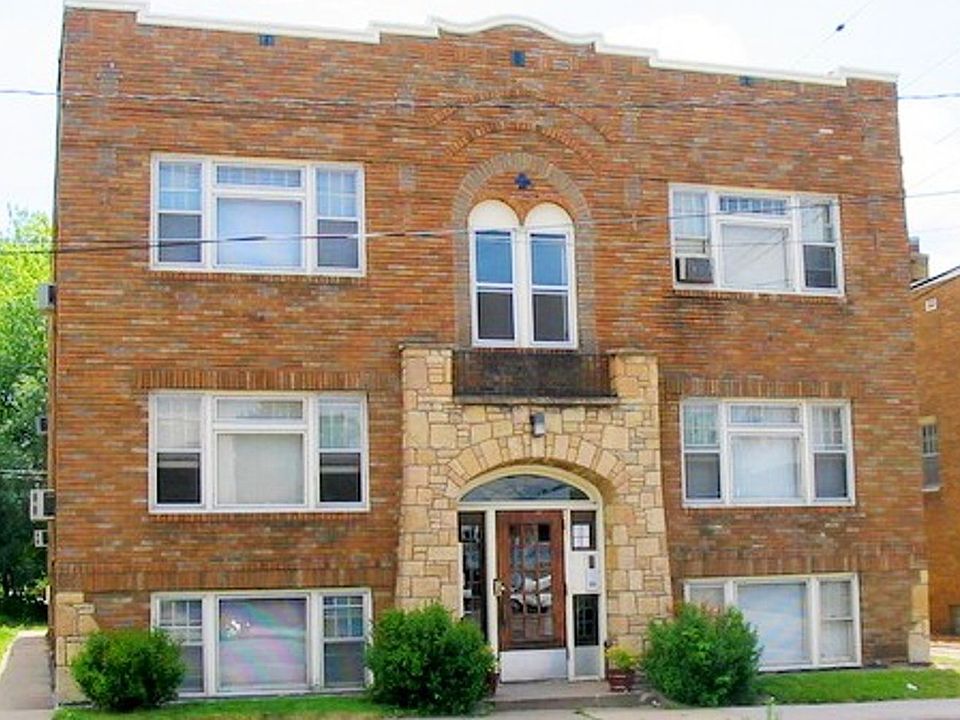 1st image of 1118 Lowry Ave NE APT 8