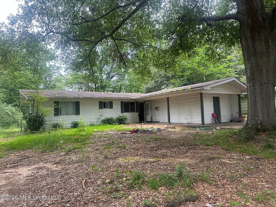 1st image of 3025 Meadow Forest Dr