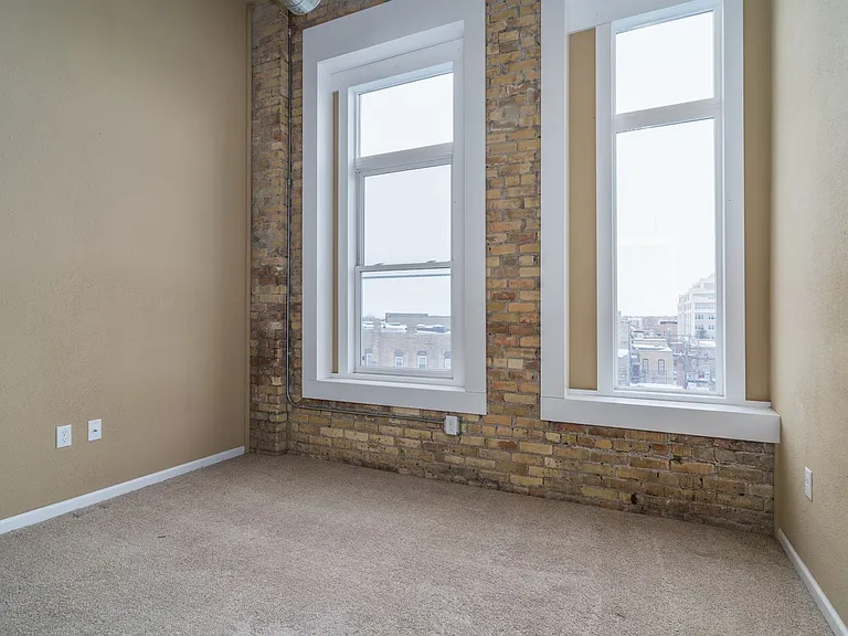 308 Demers - Residential — Photo 17