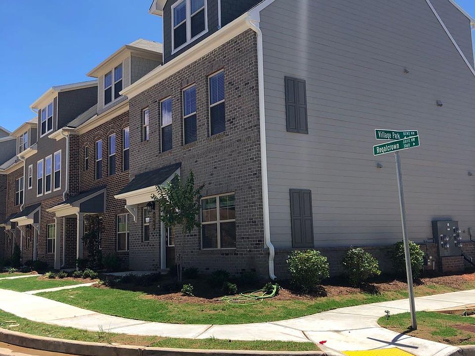 1st image of 3039 Regal Crown Dr #3039