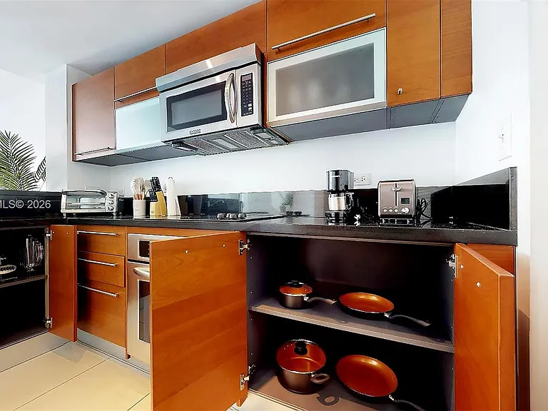 244 Biscayne Blvd #704 — Photo 11
