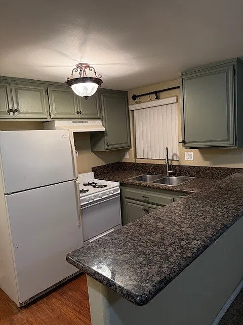 1 bed, 700 sqft, $2,250 — Photo 1