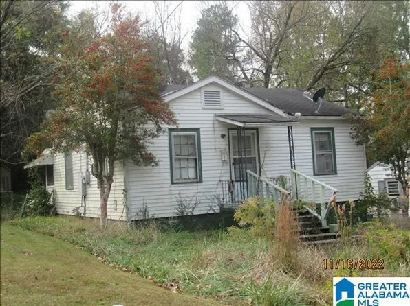 208 E 29th St, Anniston, AL 36201