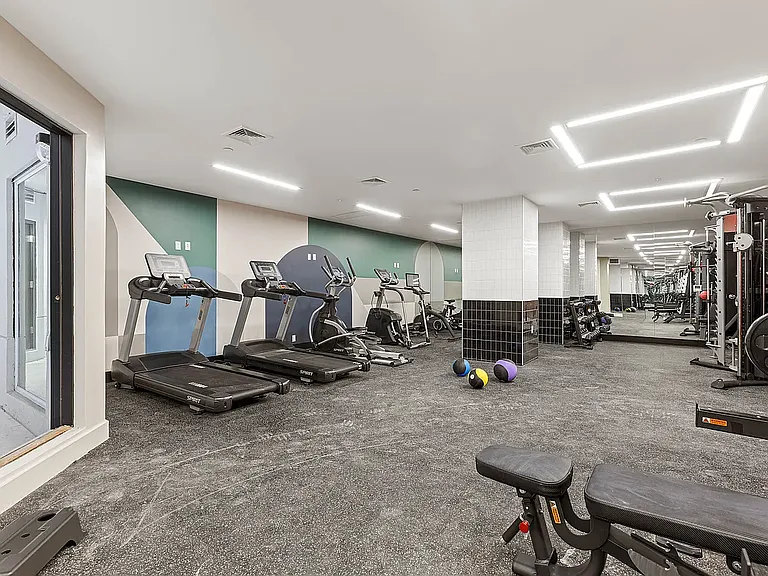 323 Lenox Rd #4D — Photo 6