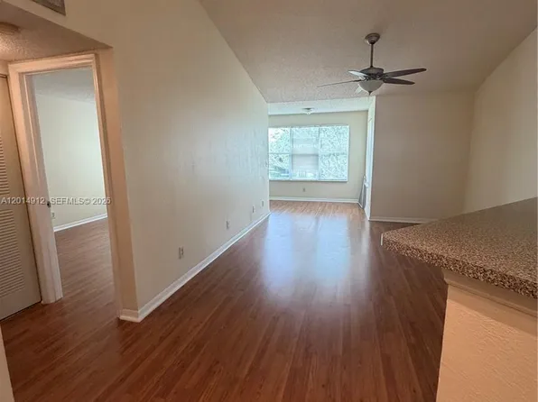 12950 Vista Isles Dr, Fort Lauderdale, FL
